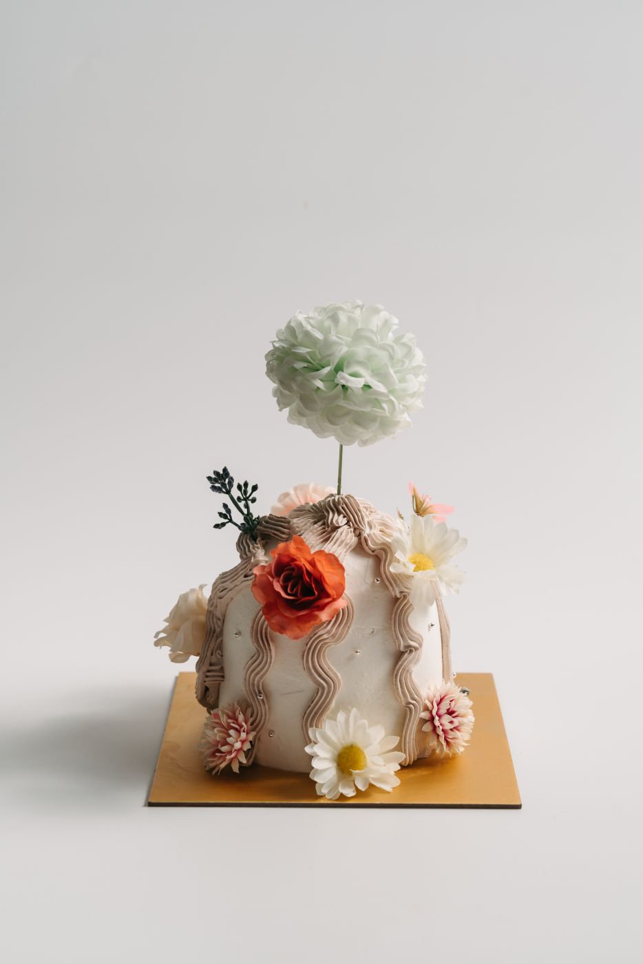 Abstract Flower Jar Cake