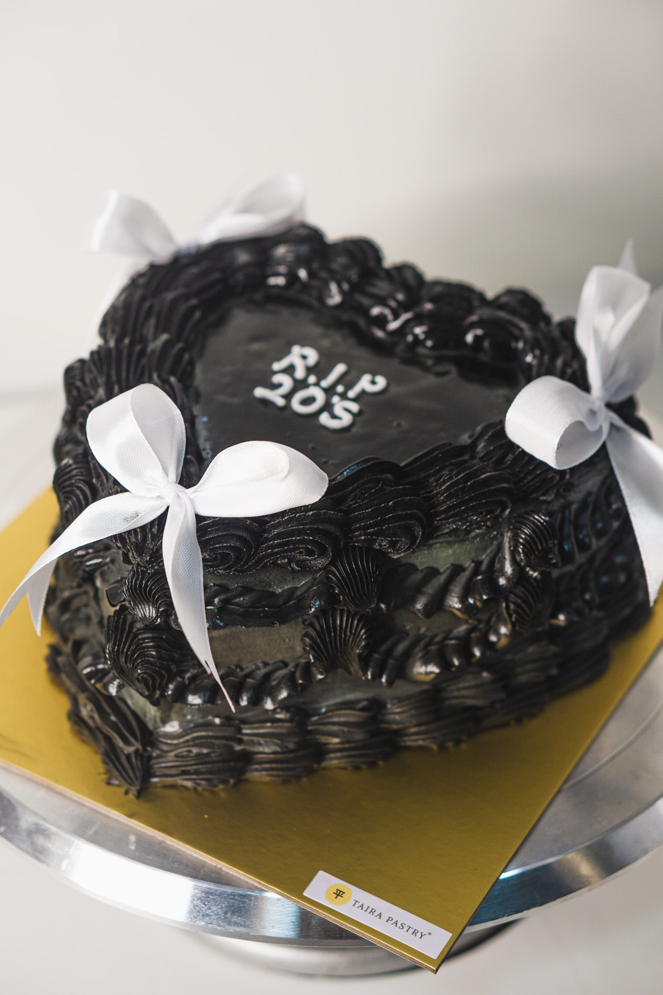 Vintage Heart Cake -
