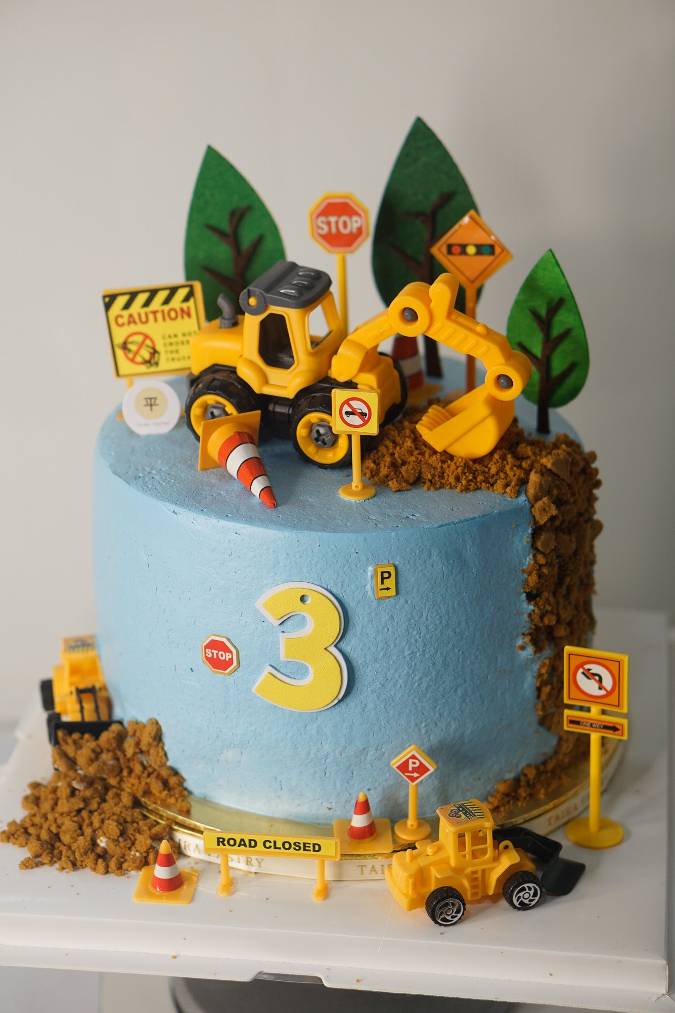 Construction Cake