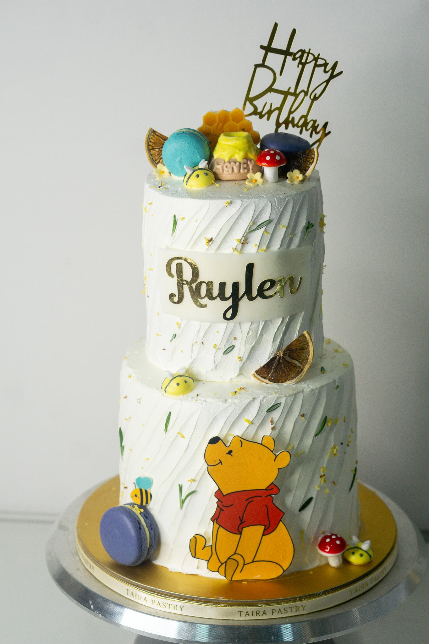 Garden Winnie the Pooh Cake