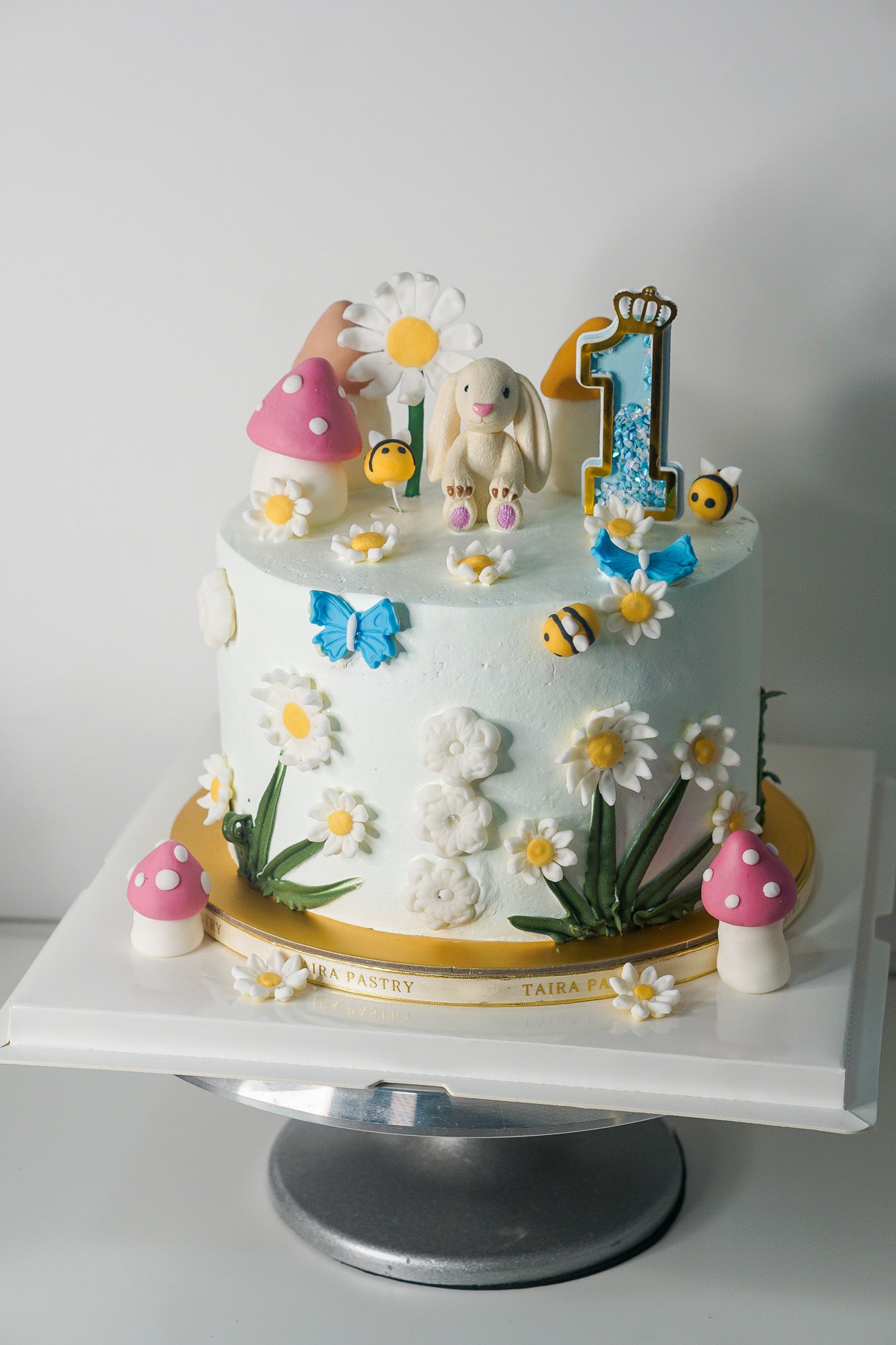 Rabbit Land Cake