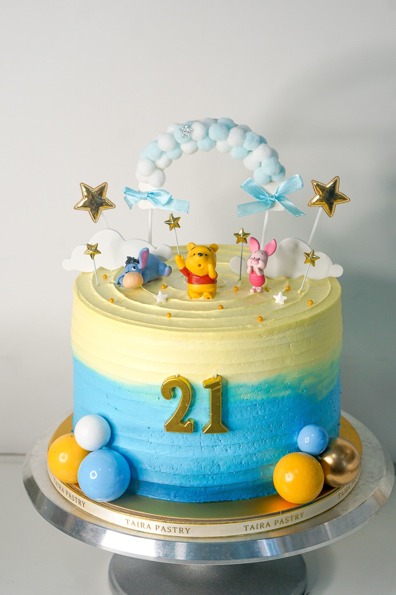 Dreamy Pooh Bear & Friends