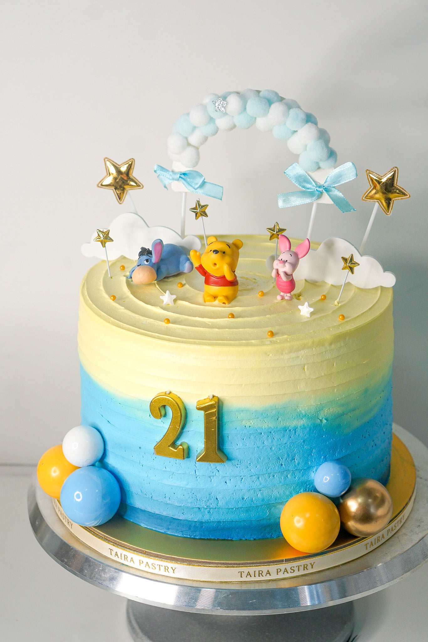 Dreamy Pooh Bear & Friends
