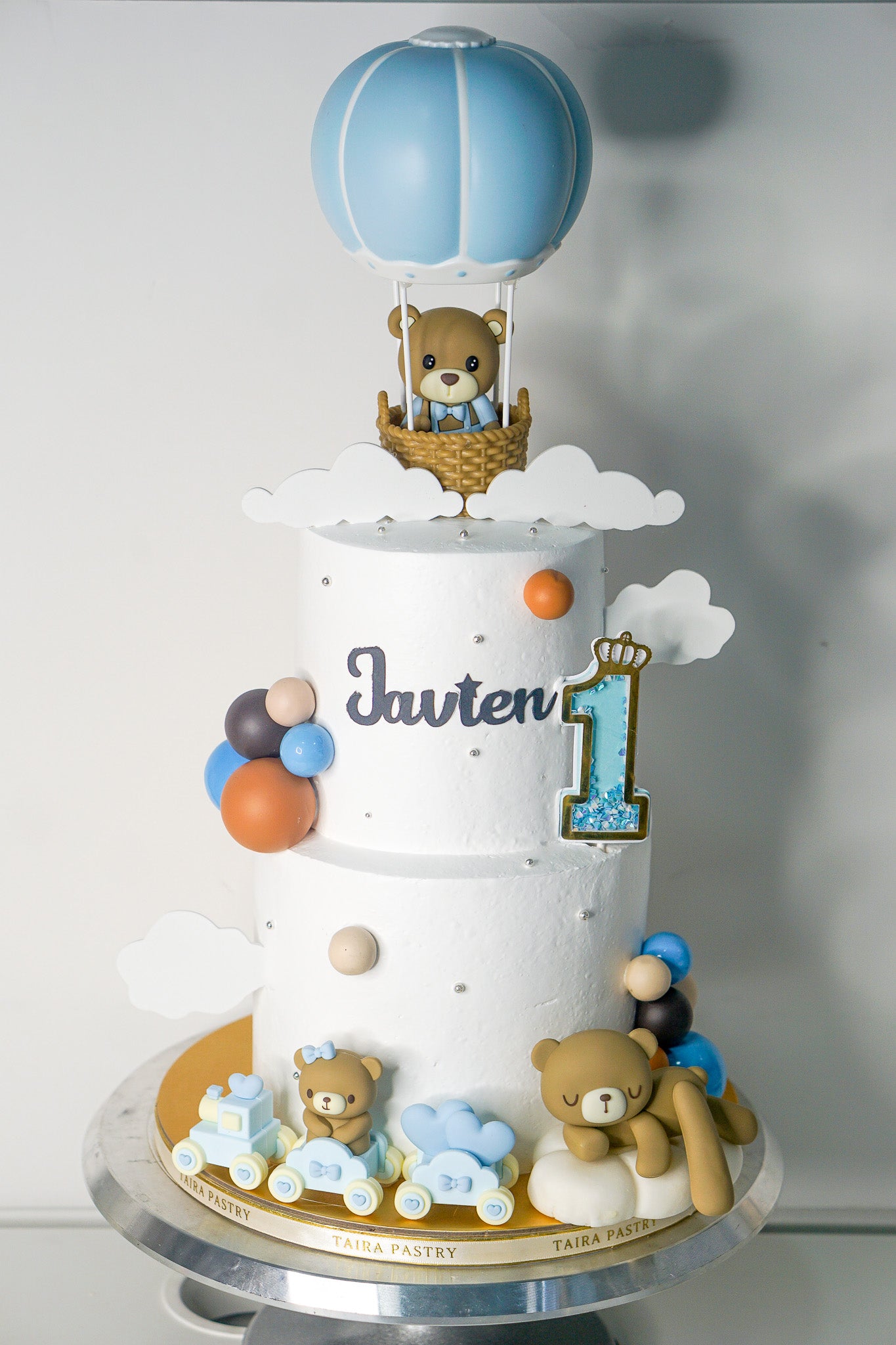 Playful Bears Cake