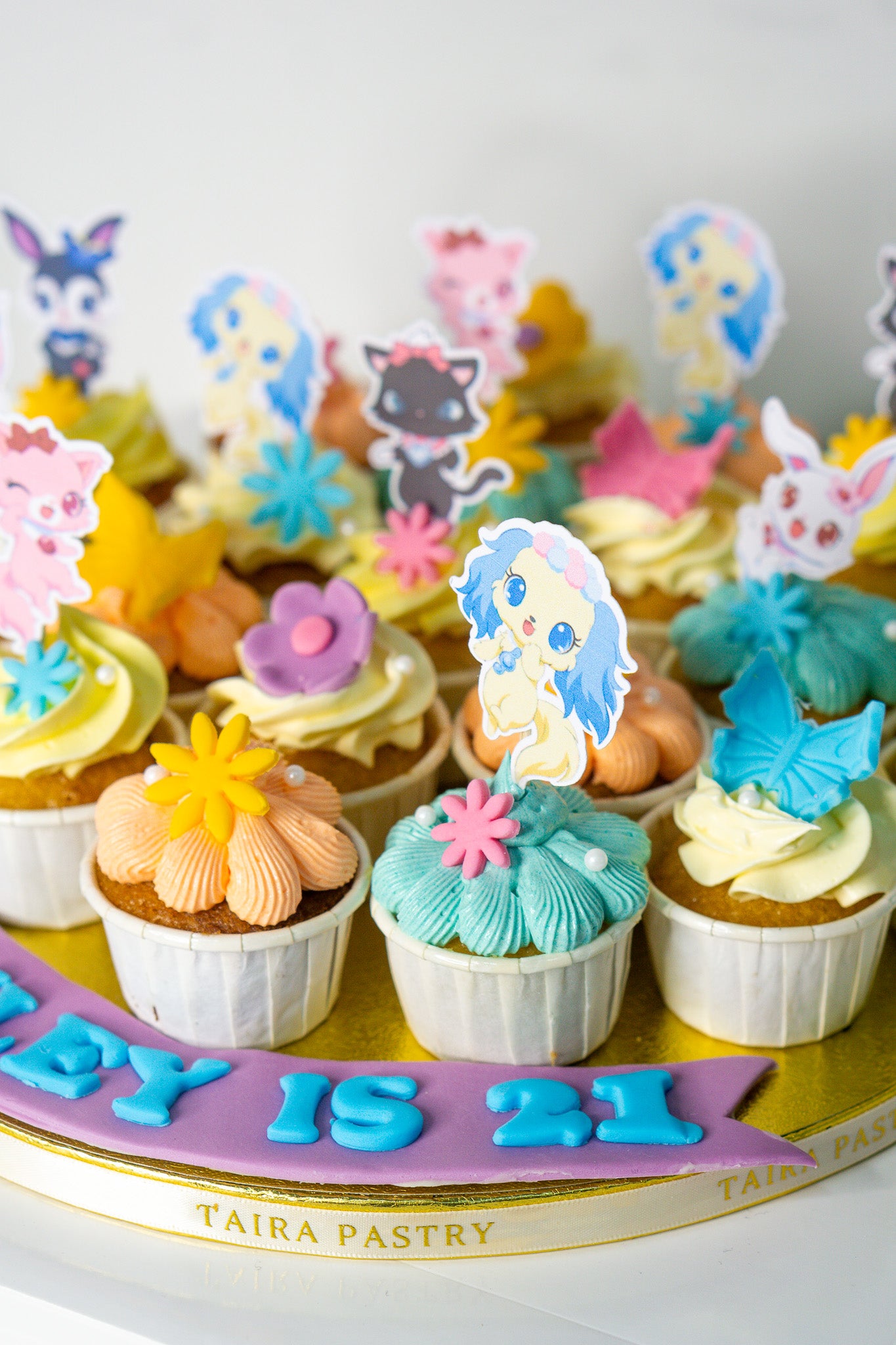 Customised Theme Mini Cupcakes (20pcs)