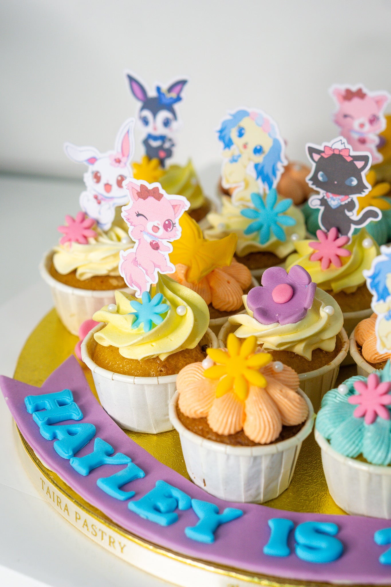 Customised Theme Mini Cupcakes (20pcs)