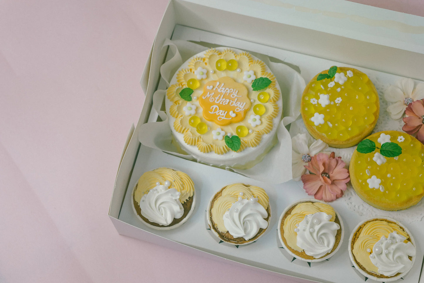 All-in-one Dessert Box