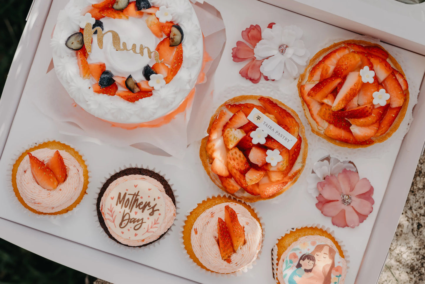 All-in-one Dessert Box