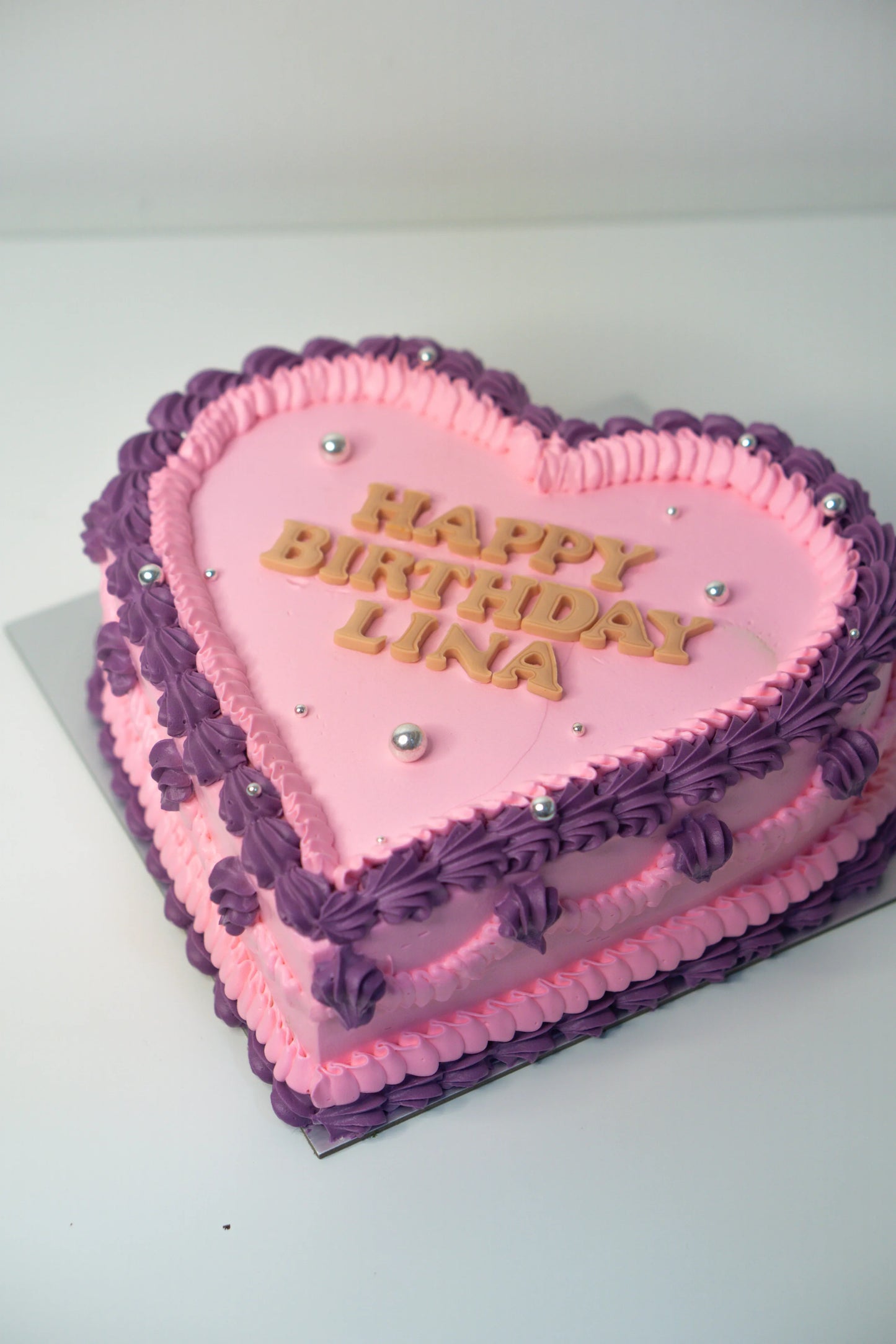 Vintage Heart Cake -