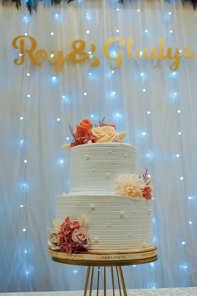 Pink Rose Pearl Cake