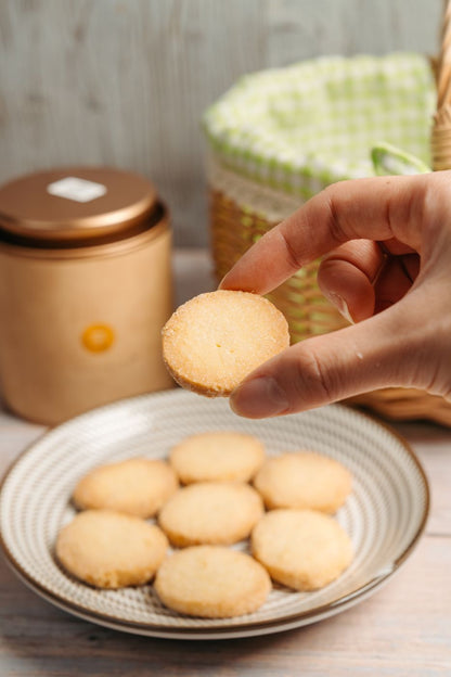 Sparkling Shortbread Cookies