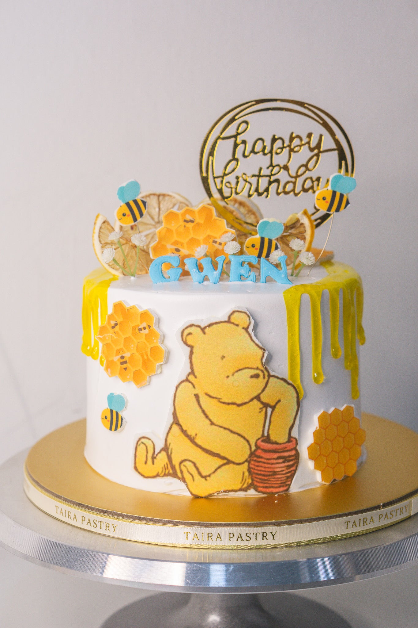 Honey Pooh Bear Cake