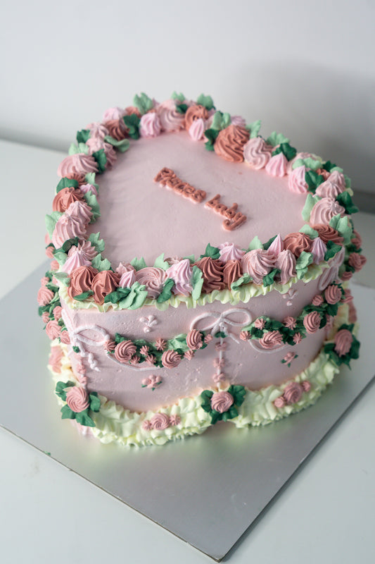 Embroidery Vintage Heart Cake