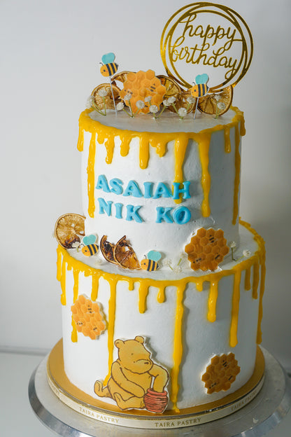 Honey Pooh Bear Cake