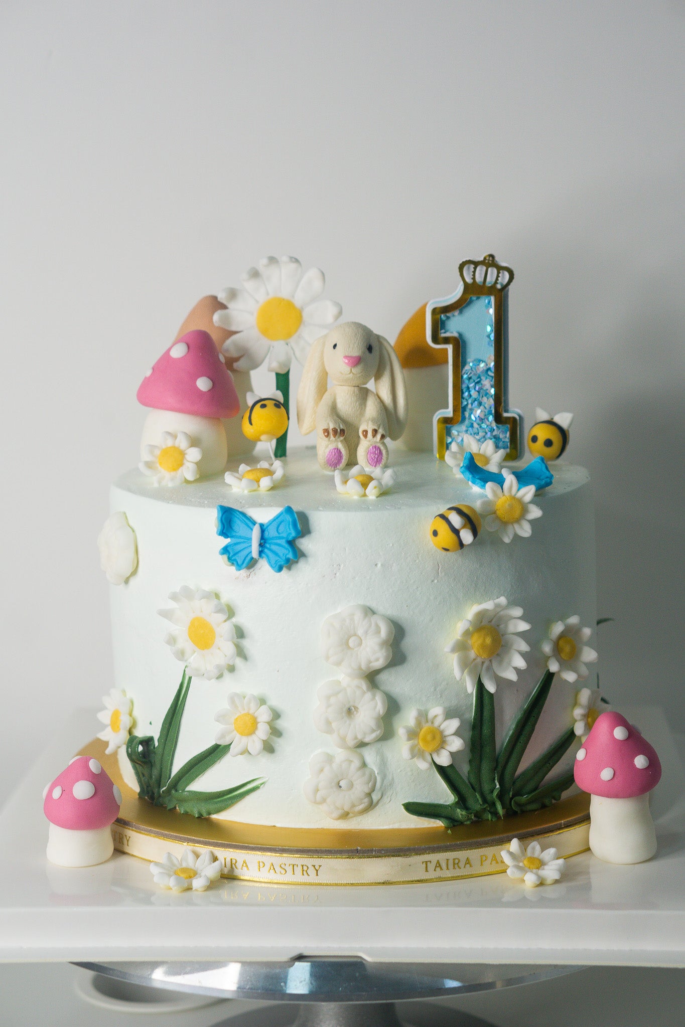Rabbit Pastery Rabbit Land Cake – Taira Pastry