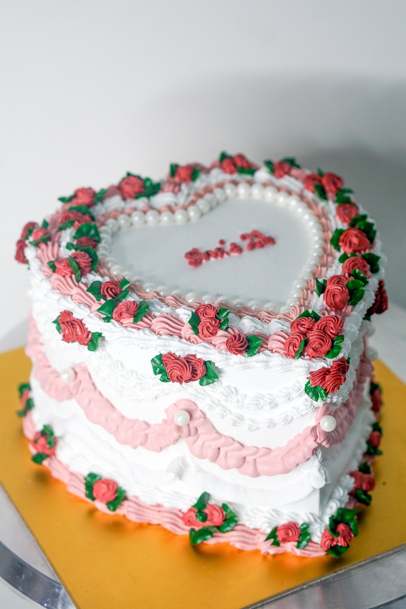 Stylish Vintage Heart Cake