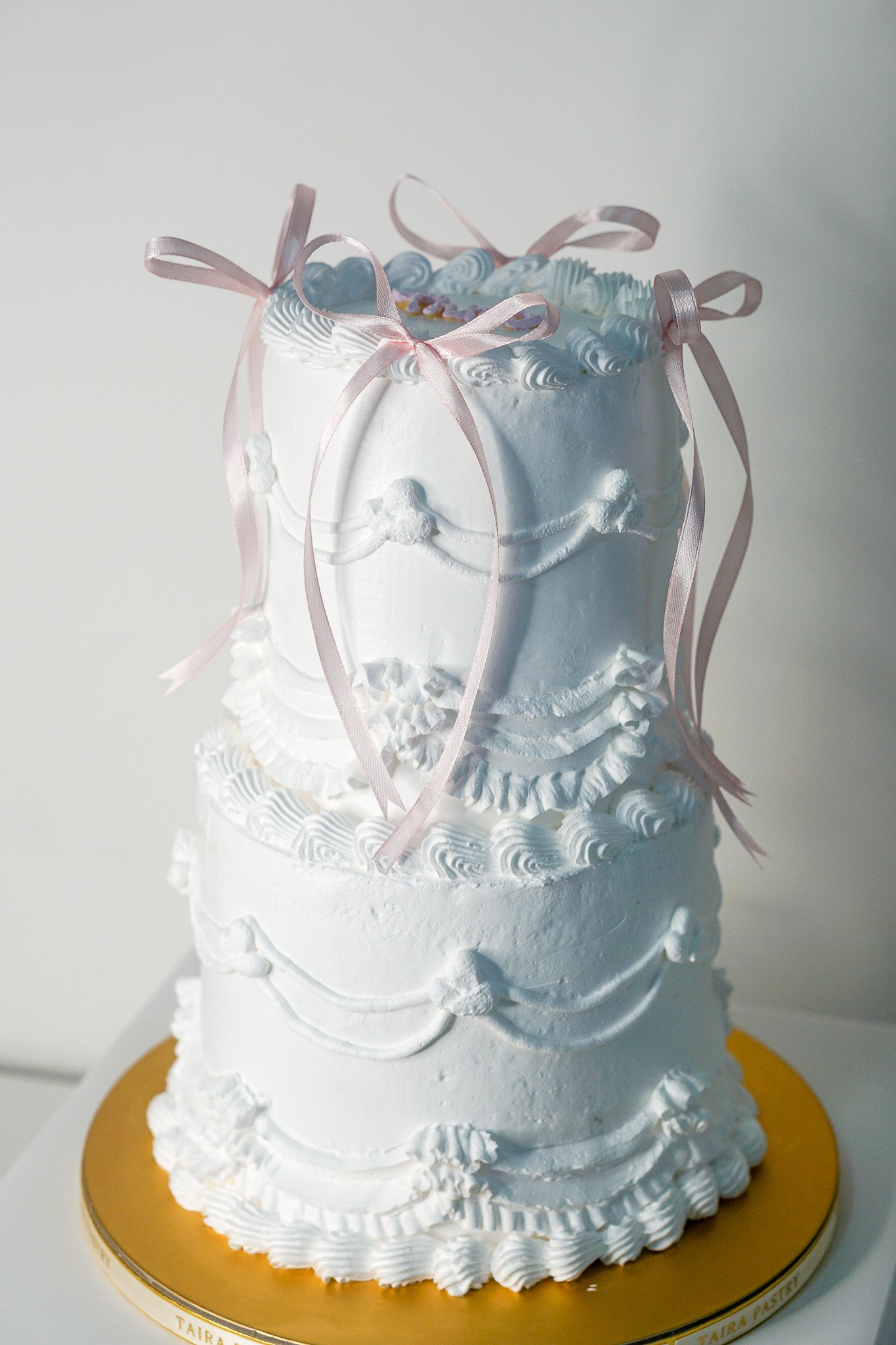Vintage Round Cake