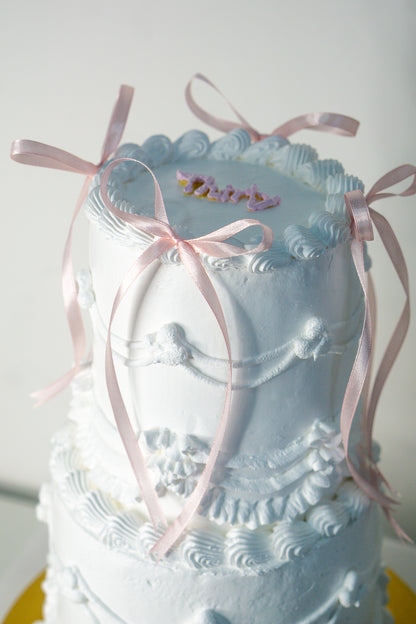 Vintage Round Cake