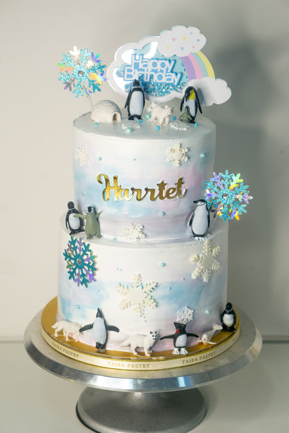 Arctic Animals Cake