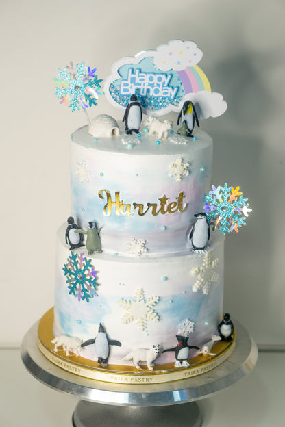 Arctic Animals Cake