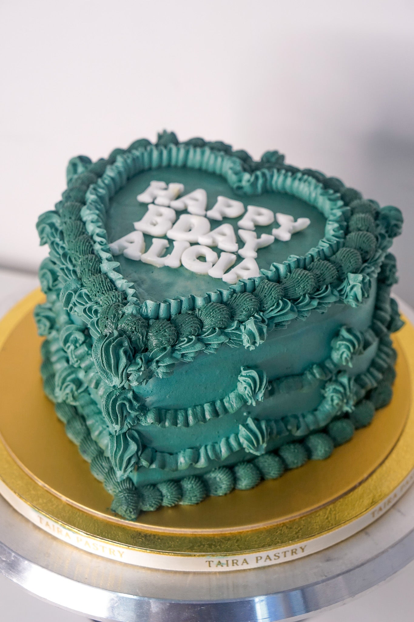 Vintage Heart Cake -