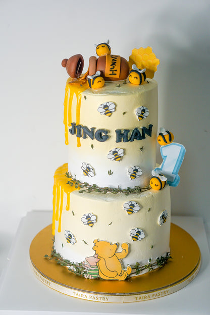 Honey Bee Pooh Bear Cake