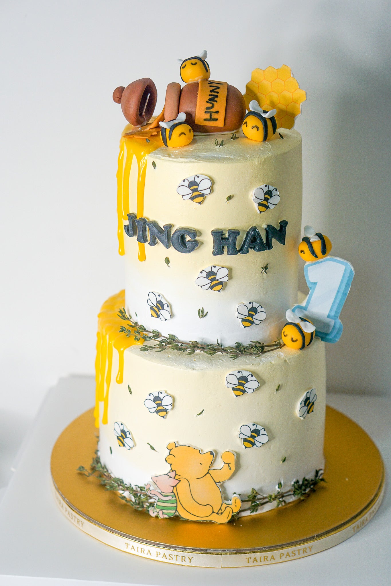 Honey Bee Pooh Bear Cake