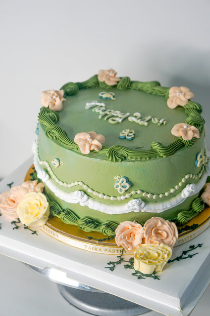 Stylish Vintage Heart Cake
