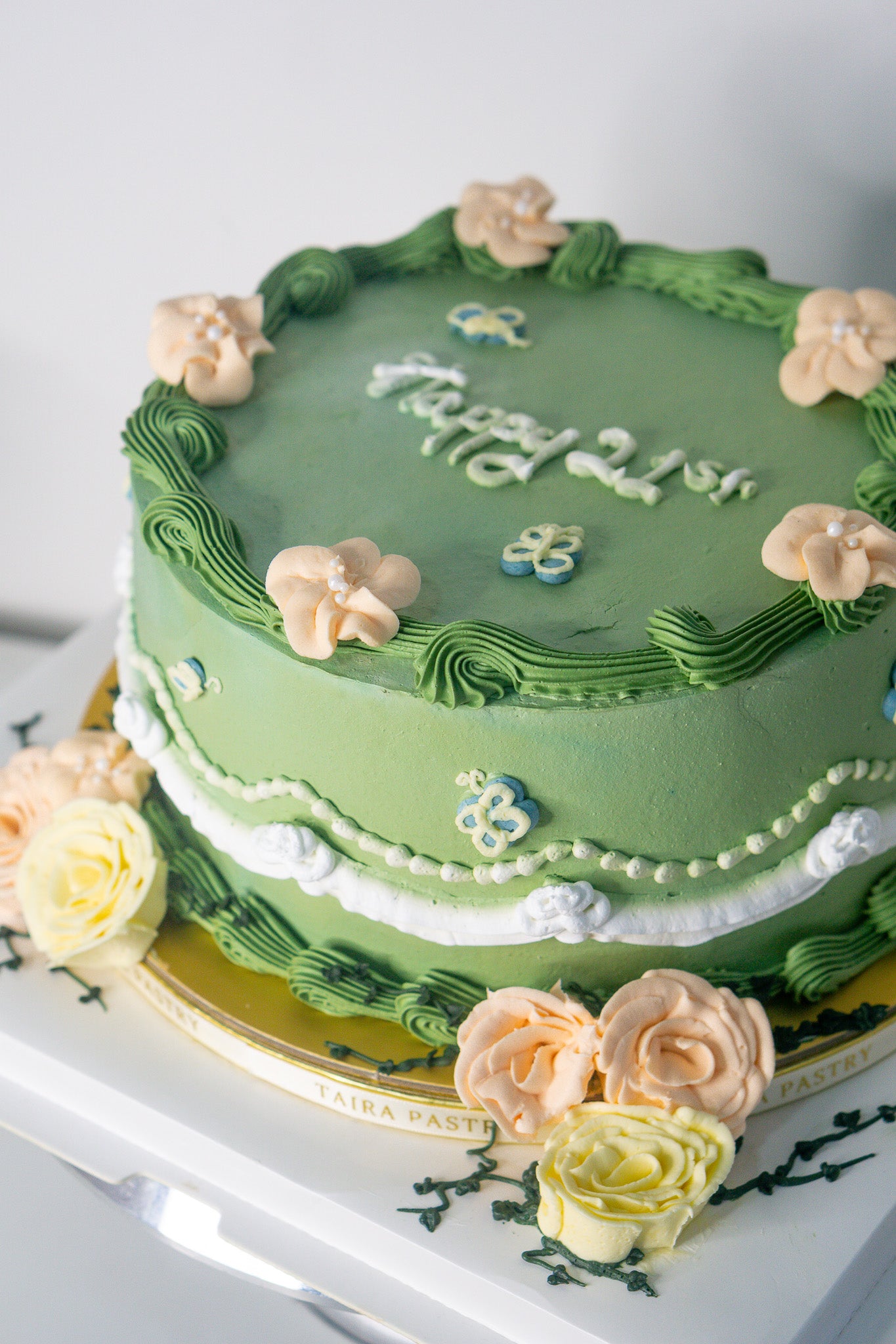Stylish Vintage Heart Cake