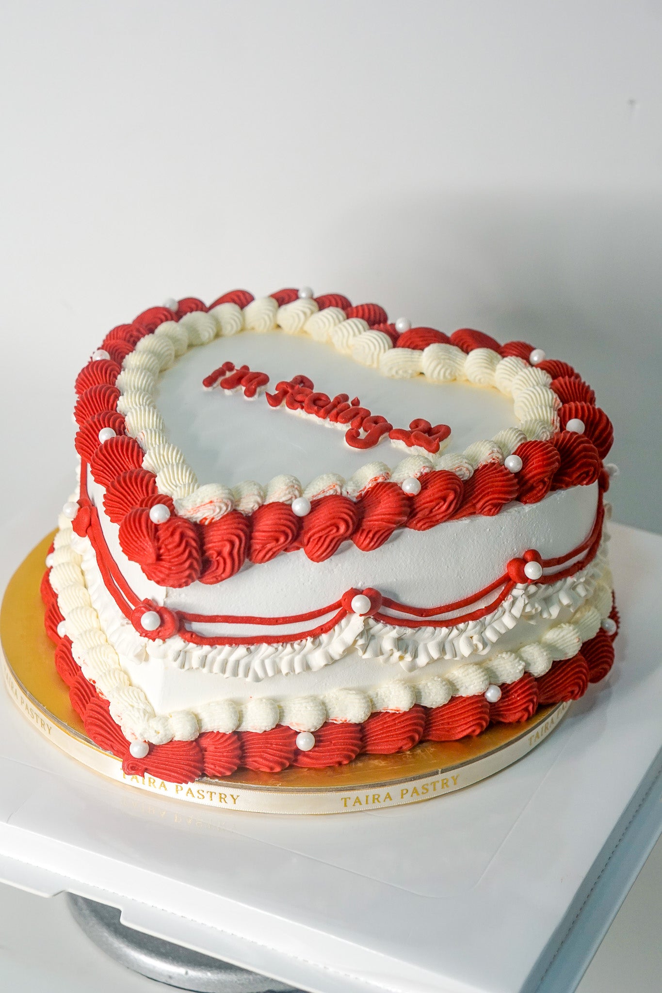Vintage Heart Cake -