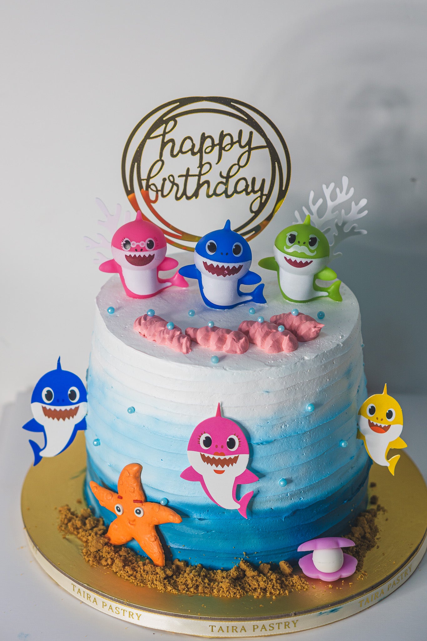 Baby Shark Cake
