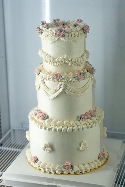 Vintage Bloom Cake