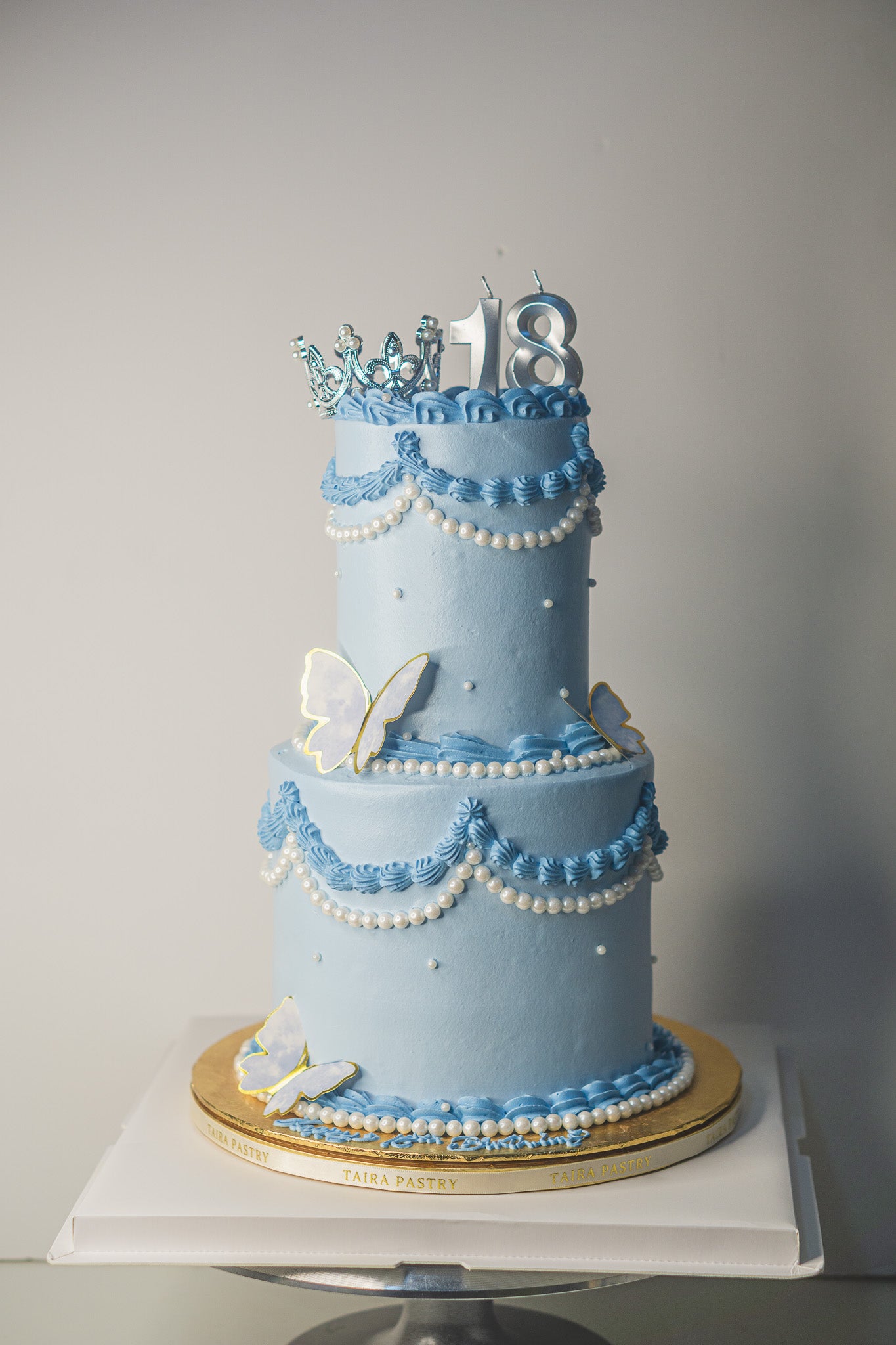 Vintage Crown Butterfly Cake