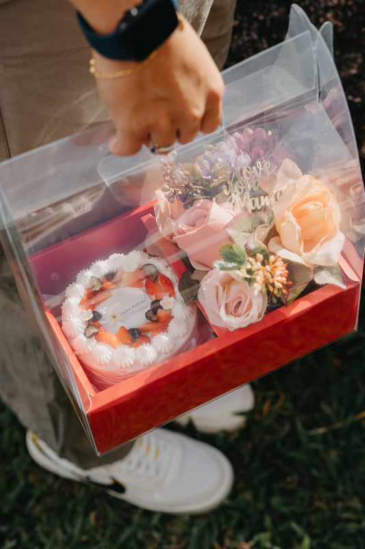 4" Cake with Flowers Set