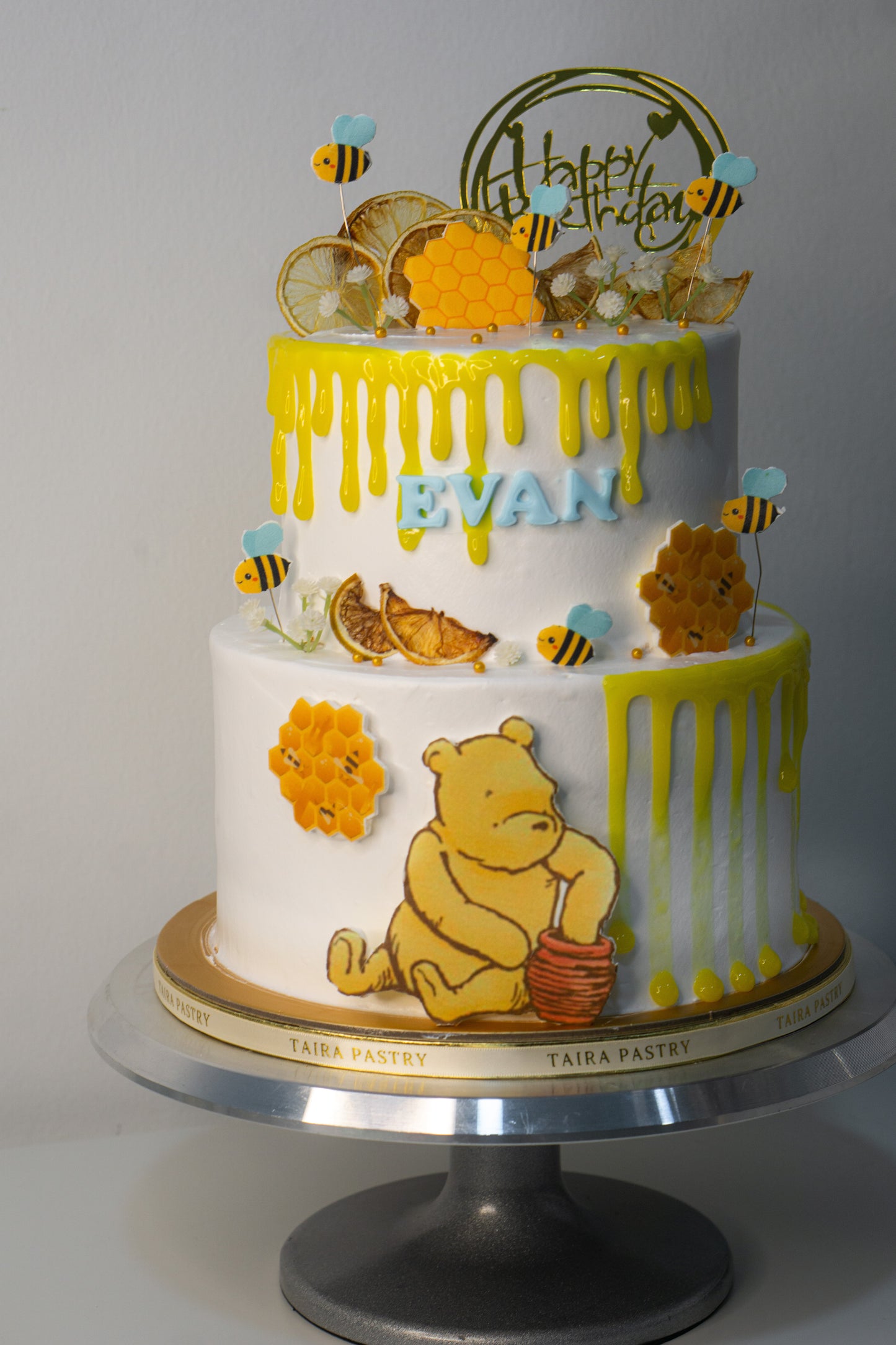 Honey Pooh Bear Cake