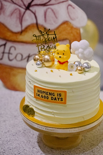 Winnie the Pooh Cake