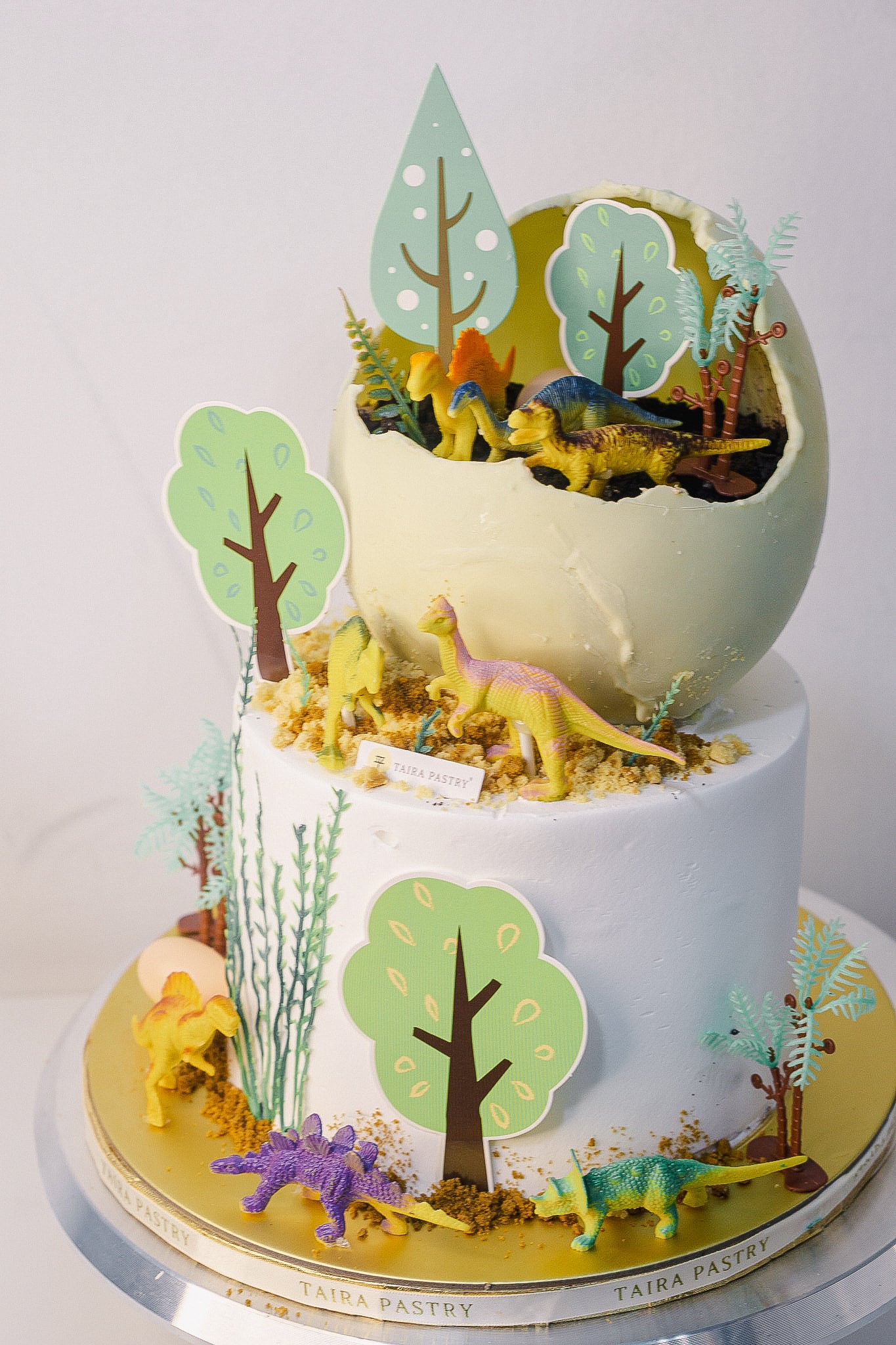 Dino Egg Cake