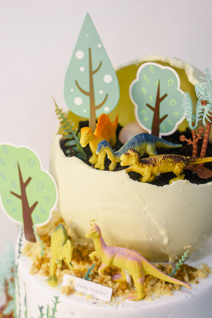 Dino Egg Cake