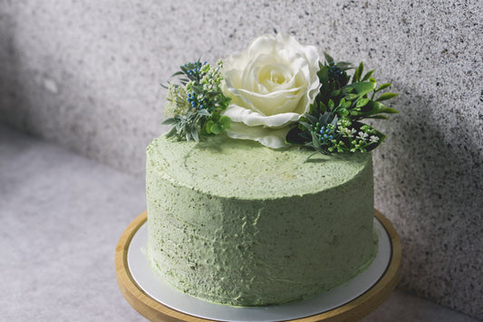 Classic White Floral Cake